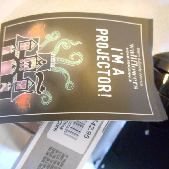 Haunted Chateau Tri Projector Wallflower Plug Halloween NWT Bath & Body Works - Picture 3 of 3